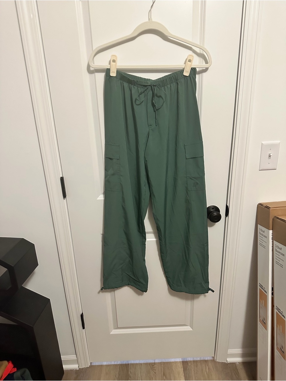 PINK Victoria's Secret Green low rise parachute Cargo Pants